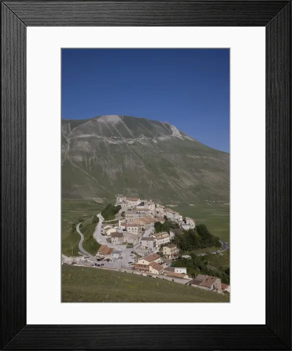 Framed Print : Castelluccio di Norcia, Norcia, Umbria, Italy, Europe Framed Print : Castelluccio di Norcia, Norcia, Umbria, Italy, Europe