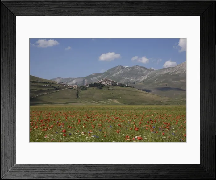 Framed Print : Castelluccio di Norcia, Norcia, Umbria, Italy, Europe Framed Print : Castelluccio di Norcia, Norcia, Umbria, Italy, Europe