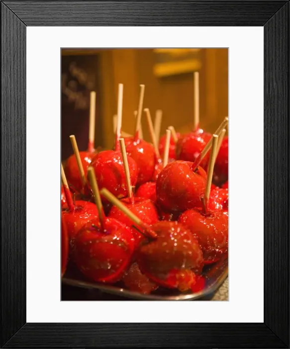 Framed Print : Bewitched apple (toffee apples) at Christmas, Alexander Platz, Berlin, Germany, Europe Framed Print : Bewitched apple (toffee apples) at Christmas, Alexander Platz, Berlin, Germany, Europe