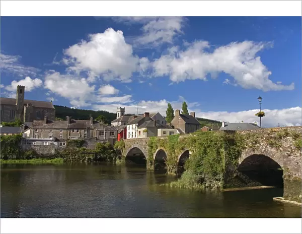 Bridge over the River Suir, Carrick-on-Suir Town, County Tipperary, Munster