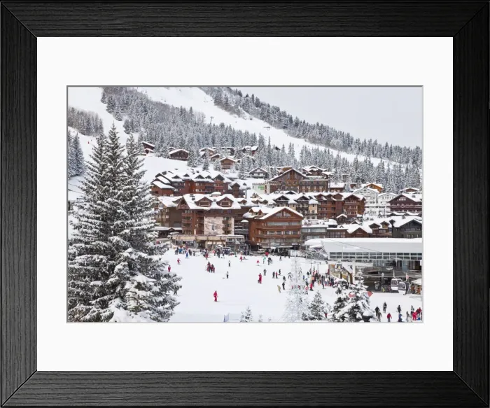 Framed Print : Courchevel 1850 ski resort in the Three Valleys (Les Trois Vallees), Savoie Framed Print : Courchevel 1850 ski resort in the Three Valleys (Les Trois Vallees), Savoie