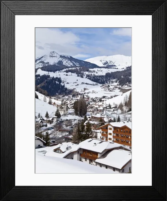 Framed Print : Selva Wolkenstein, Sella Ronda ski area, Val Gardena, Sella Massif range of mountains under winter snow, Dolomites, South Tirol, Trentino-Alto Adige Framed Print : Selva Wolkenstein, Sella Ronda ski area, Val Gardena, Sella Massif range of mountains under winter snow, Dolomites, South Tirol, Trentino-Alto Adige