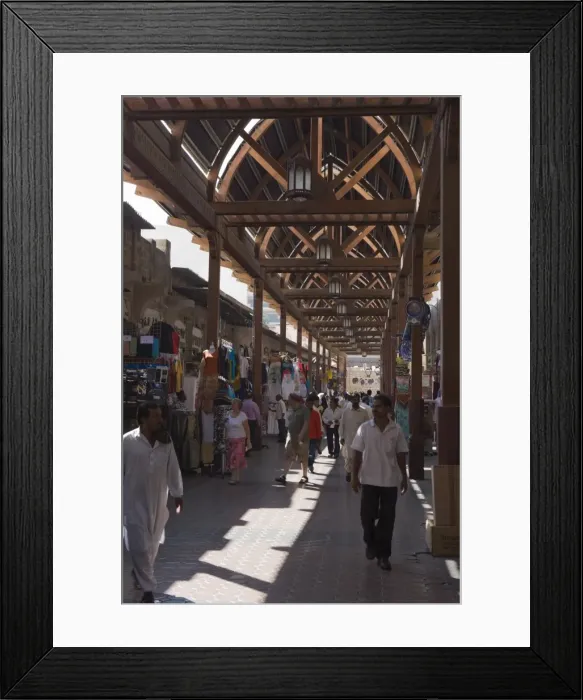 Framed Print : Shoppers in Bur Dubai souk, Dubai, United Arab Emirates, Middle East Framed Print : Shoppers in Bur Dubai souk, Dubai, United Arab Emirates, Middle East
