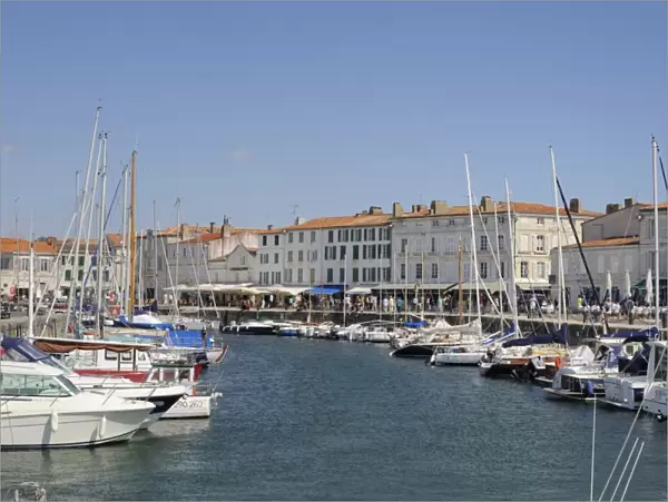Harbour and quayside, St. Martin-de-Re, Ile de Re Charente-Maritime, France, Europe