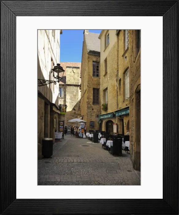 Framed Print : Medieval buildings in the old town, Sarlat, Dordogne, France. Europe Framed Print : Medieval buildings in the old town, Sarlat, Dordogne, France. Europe
