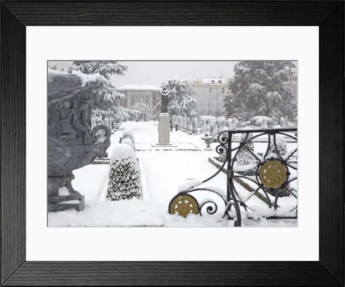 Framed Print : Retiro Park under snow, Madrid, Spain, Europe Framed Print : Retiro Park under snow, Madrid, Spain, Europe