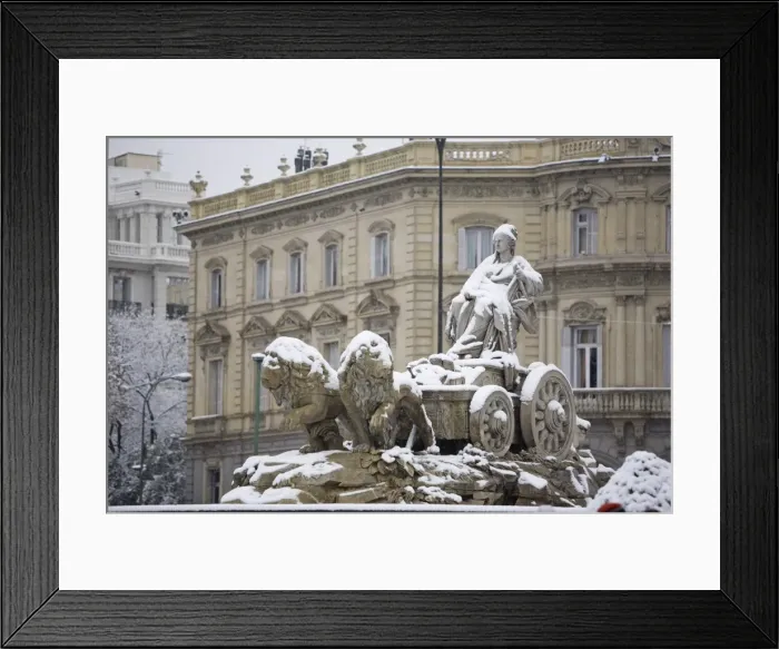 Framed Print : Cibeles statue in snow, Plaza de las Cibeles, Madrid, Spain, Europe Framed Print : Cibeles statue in snow, Plaza de las Cibeles, Madrid, Spain, Europe