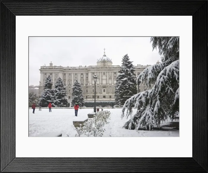Framed Print : Royal Palace in snow, Madrid, Spain, Europe Framed Print : Royal Palace in snow, Madrid, Spain, Europe