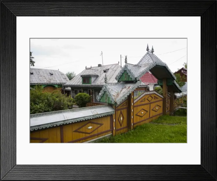 Framed Print : Traditional house, Sat Baiesti, Cornu Luncii, Bucovina, Romania, Europe Framed Print : Traditional house, Sat Baiesti, Cornu Luncii, Bucovina, Romania, Europe