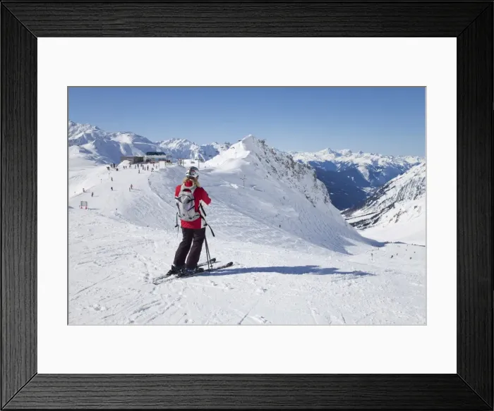 Framed Print : Skier, St. Anton am Arlberg, Tirol, Austrian Alps, Austria, Europe Framed Print : Skier, St. Anton am Arlberg, Tirol, Austrian Alps, Austria, Europe