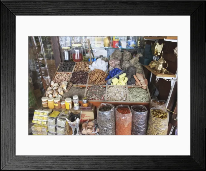 Framed Print : Spices for sale in the Spice Souk, Deira, Dubai, United Arab Emirates, Middle East Framed Print : Spices for sale in the Spice Souk, Deira, Dubai, United Arab Emirates, Middle East