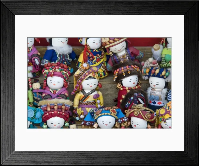 Framed Print : Souvenirs on sale near the Great Wall of China outside Beijing, China, Asia Framed Print : Souvenirs on sale near the Great Wall of China outside Beijing, China, Asia