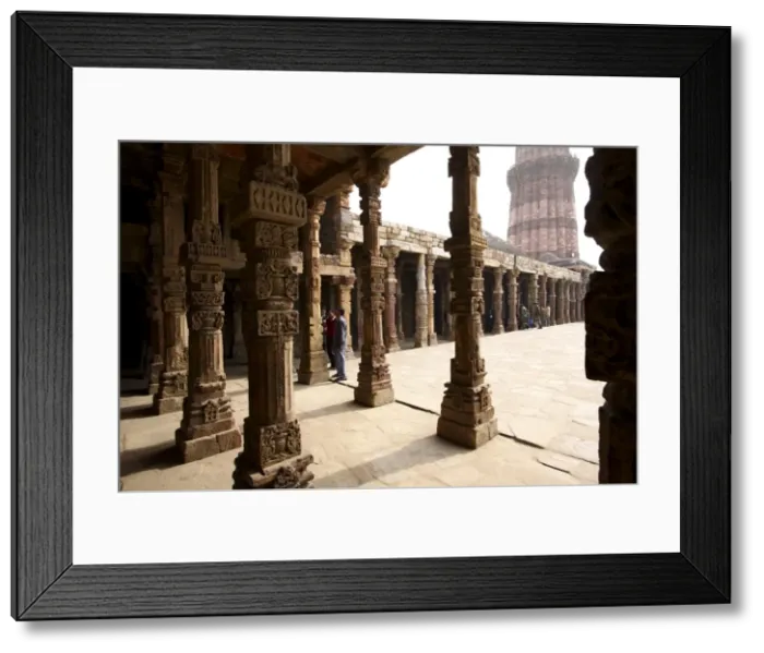 Framed Print : Qutab Minar Complex, UNESCO World Heritage Site, Delhi, India, Asia Framed Print : Qutab Minar Complex, UNESCO World Heritage Site, Delhi, India, Asia