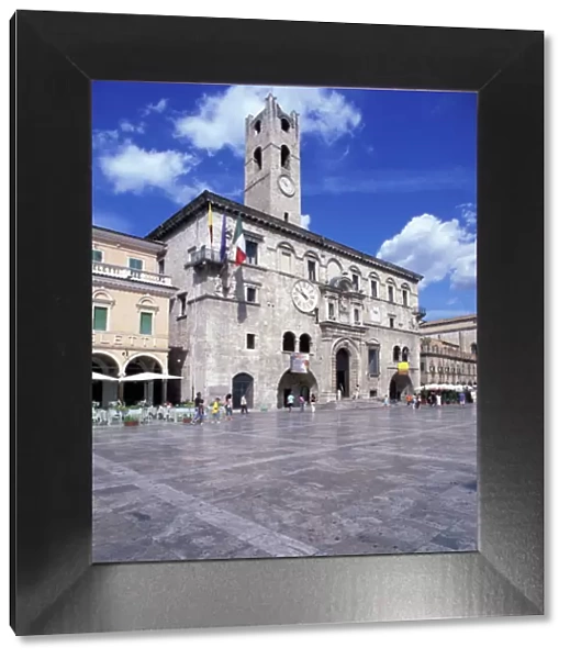 Piazza del Popolo, Ascoli Piceno, Marche, Italy, Europe