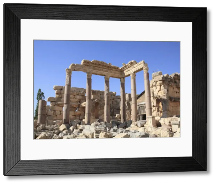 Framed Print : Columns, Baalbek Temple complex, UNESCO World Heritage Site, Bekka Valley Framed Print : Columns, Baalbek Temple complex, UNESCO World Heritage Site, Bekka Valley