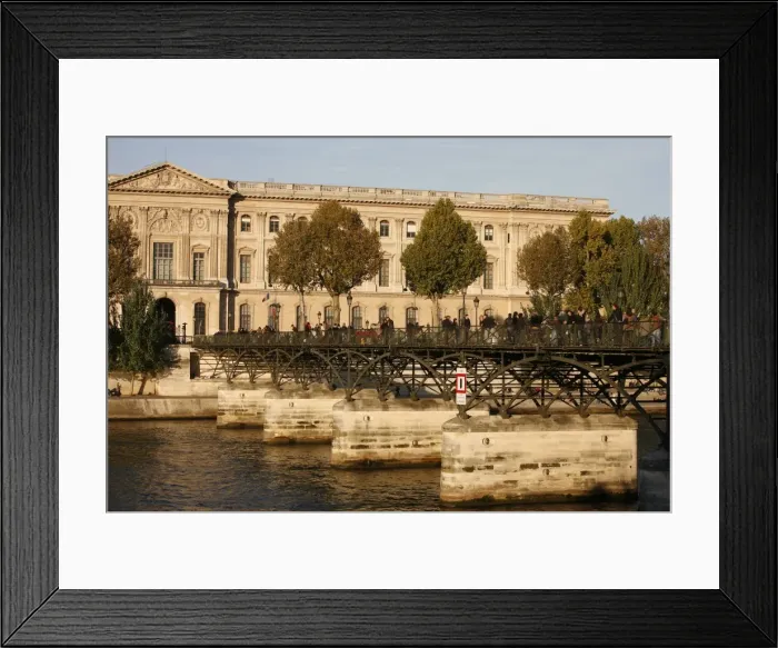 Framed Print : Passerelle des Arts bridge over the River Seine, Paris, France, Europe Framed Print : Passerelle des Arts bridge over the River Seine, Paris, France, Europe