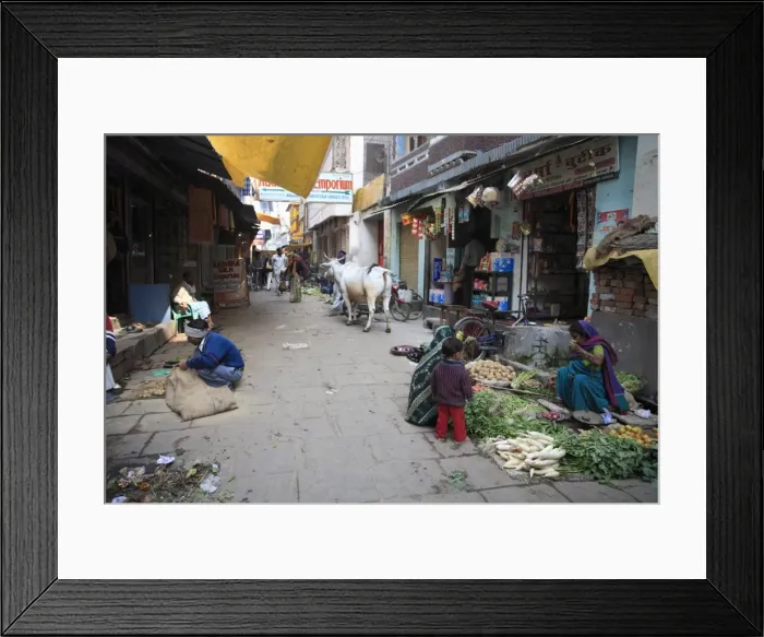 Framed Print : Narrow lane in the Old City, Varanasi, Uttar Pradesh, India Framed Print : Narrow lane in the Old City, Varanasi, Uttar Pradesh, India