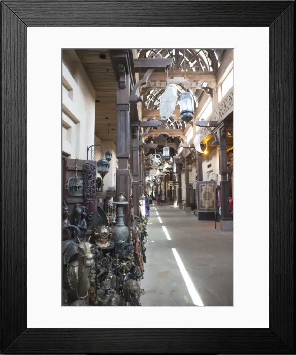 Framed Print : Souk Madinat, Jumeirah, Dubai, United Arab Emirates, Middle East Framed Print : Souk Madinat, Jumeirah, Dubai, United Arab Emirates, Middle East