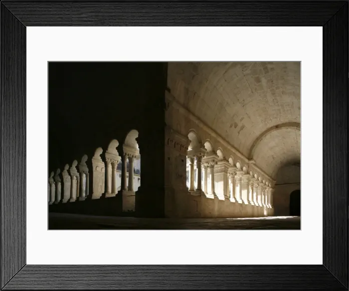Framed Print : Notre-Dame de Senanque Abbey cloister, Gordes, Vaucluse, France, Europe Framed Print : Notre-Dame de Senanque Abbey cloister, Gordes, Vaucluse, France, Europe