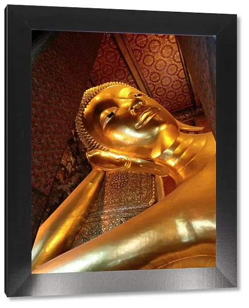 Reclining Buddha in Wat Po temple, Bangkok, Thailand, Southeast Asia