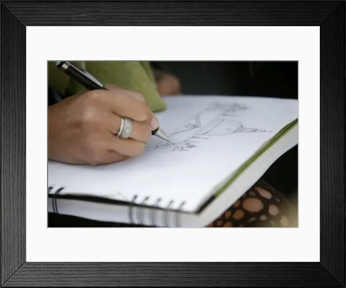 Framed Print : Woman drawing St. Peters Basilica, Rome, Lazio, Italy, Europe Framed Print : Woman drawing St. Peters Basilica, Rome, Lazio, Italy, Europe