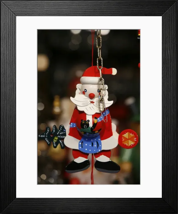 Framed Print : Close-up of Santa Claus decoration in shop at the Christmas market in Munich winter garden