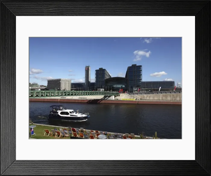 Framed Print : Hauptbahnhof (Berlin Central Train Station), Spree River, Berlin, Germany, Europe