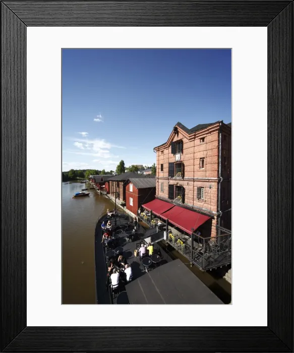 Framed Print : Old Barge restaurant, bar and cafe, riverside granary warehouses, Porvoonjoki River Framed Print : Old Barge restaurant, bar and cafe, riverside granary warehouses, Porvoonjoki River