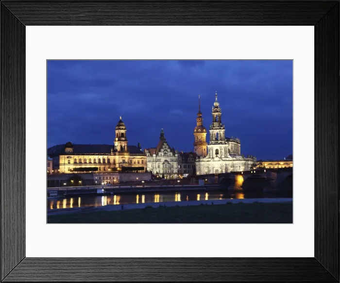 Framed Print : Evening view of city skyline including Hofkirche (St. Trinity Cathedral) Framed Print : Evening view of city skyline including Hofkirche (St. Trinity Cathedral)