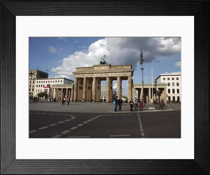 Framed Print : Brandenburg Gate, Pariser Platz, Unter Den Linden, Berlin, Germany, Europe Framed Print : Brandenburg Gate, Pariser Platz, Unter Den Linden, Berlin, Germany, Europe
