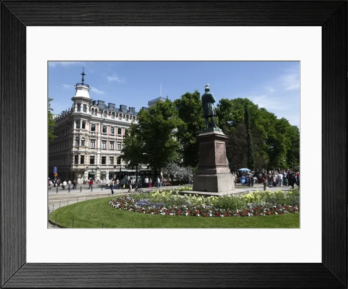 Framed Print : Johan Ludvig Runeberg memorial statue, Esplanade Gardens, Helsinki, Finland Framed Print : Johan Ludvig Runeberg memorial statue, Esplanade Gardens, Helsinki, Finland