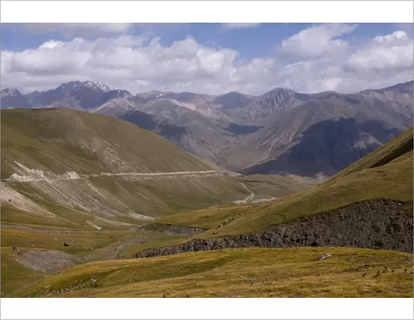 Wild mountain landscape, Song Kol, Kyrgyzstan, Central Asia, Asia