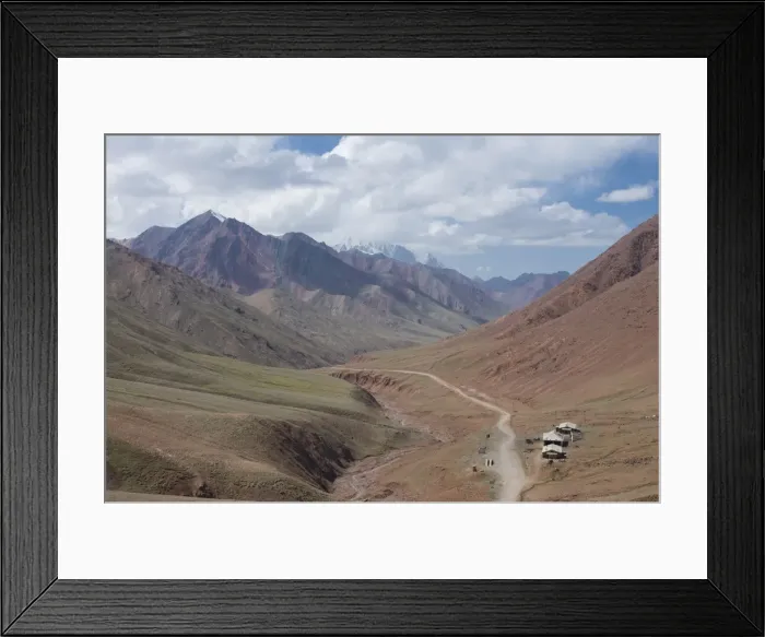 Framed Print : Pamir Highway leading into wilderness, Kyrgyzstan, Central Asia Framed Print : Pamir Highway leading into wilderness, Kyrgyzstan, Central Asia