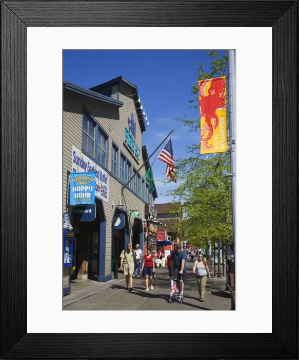 Framed Print : Seafood Restaurant on Pier 54, Seattle, Washington State, United States of America Framed Print : Seafood Restaurant on Pier 54, Seattle, Washington State, United States of America