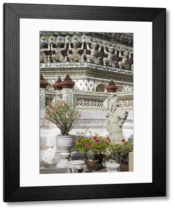 Framed Print : Statue at Wat Arun (Temple of the Dawn), Bangkok, Thailand, Southeast Asia, Asia Framed Print : Statue at Wat Arun (Temple of the Dawn), Bangkok, Thailand, Southeast Asia, Asia