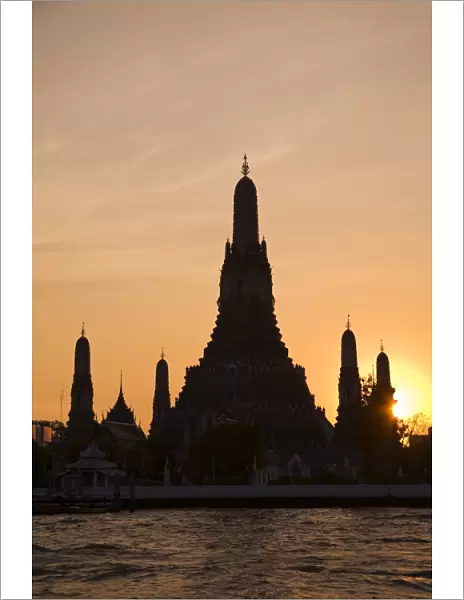 Wat Arun (Temple of the Dawn), Bangkok, Thailand, Southeast Asia, Asia
