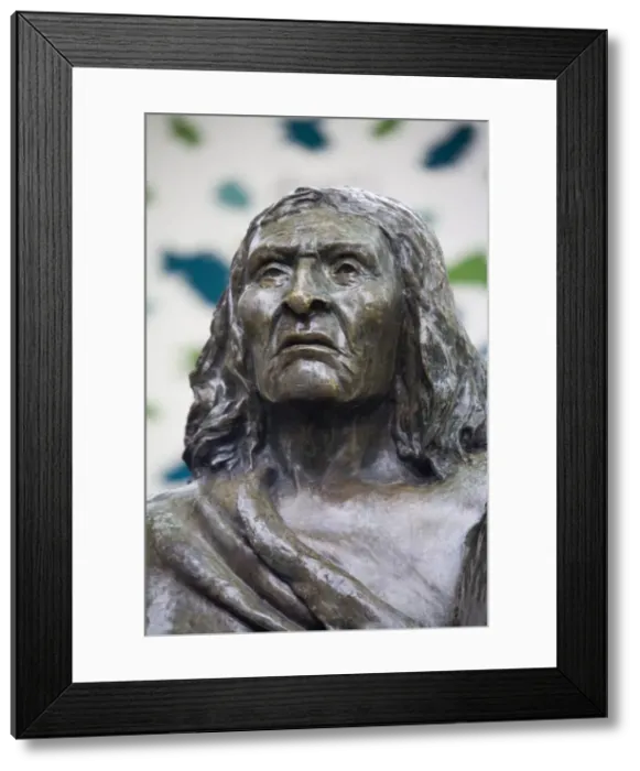 Framed Print : Bust of Chief Seattle in Pioneer Square, Seattle, Washington State, United States of America Framed Print : Bust of Chief Seattle in Pioneer Square, Seattle, Washington State, United States of America