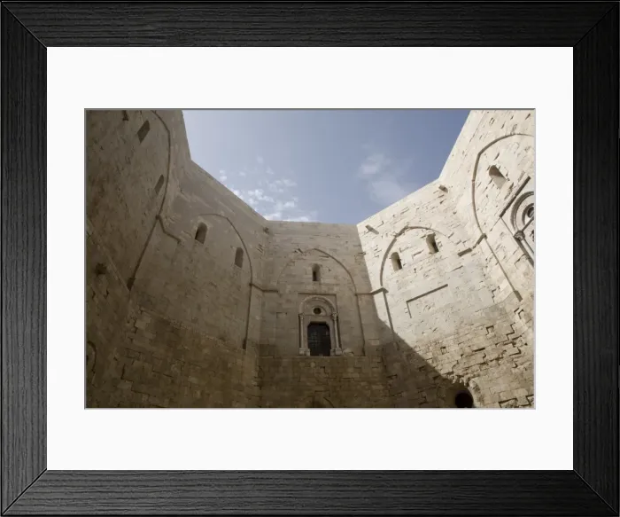 Framed Print : Castel del Monte, Apulia, Italy, Europe Framed Print : Castel del Monte, Apulia, Italy, Europe