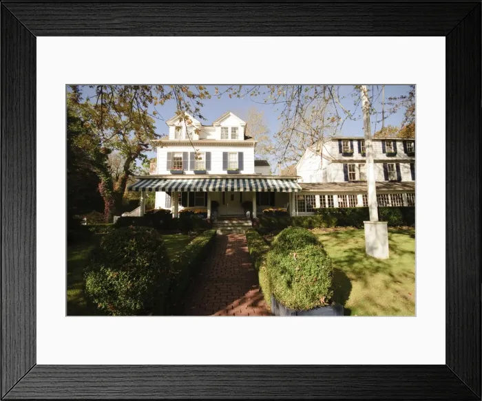 Framed Print : East Hampton, The Hamptons, Long Island, New York State, United States of America Framed Print : East Hampton, The Hamptons, Long Island, New York State, United States of America