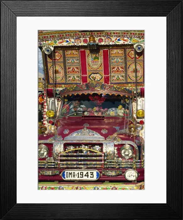 Framed Print : Decorated lorry, Gilgit, Pakistan, Asia