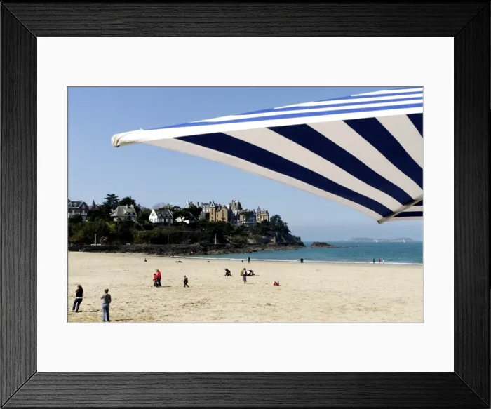 Framed Print : Plage de l Ecluse (Ecluse Beach) and typical villas, Dinard, Brittany, France, Europe