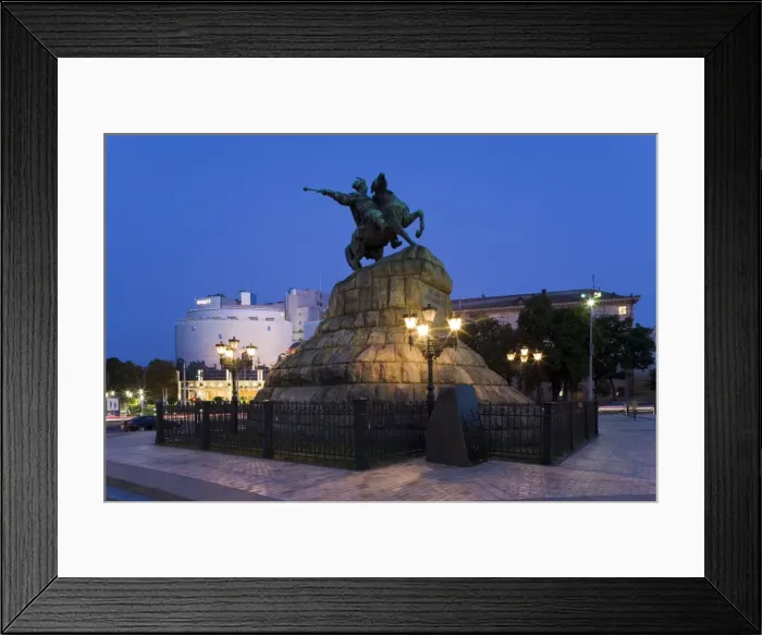 Framed Print : St. Sophia Cathedral and Bohdan Khmelnytsky statue, Kiev, Ukraine, Europe Framed Print : St. Sophia Cathedral and Bohdan Khmelnytsky statue, Kiev, Ukraine, Europe