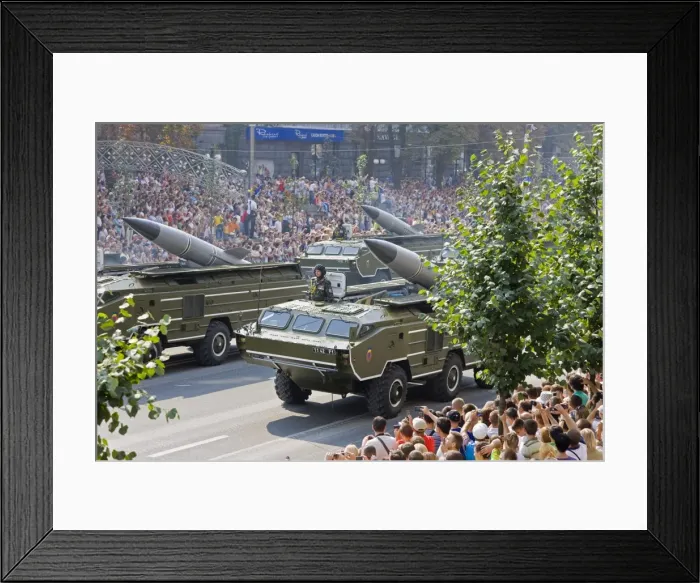Framed Print : Annual Independence Day parade along Khreshchatyk Street and Maidan Nezalezhnosti Framed Print : Annual Independence Day parade along Khreshchatyk Street and Maidan Nezalezhnosti