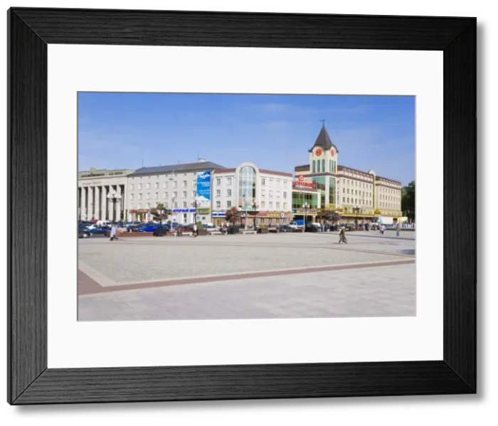 Framed Print : New shopping centre in city centre, Ploshchad Pobedy (Pobedy Square), Kaliningrad Framed Print : New shopping centre in city centre, Ploshchad Pobedy (Pobedy Square), Kaliningrad