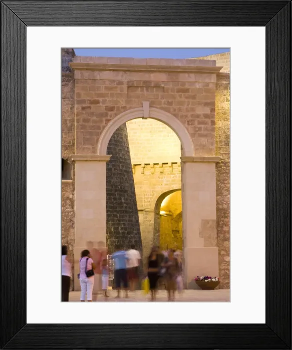 Framed Print : The castle, Otranto, Lecce province, Puglia, Italy, Europe Framed Print : The castle, Otranto, Lecce province, Puglia, Italy, Europe