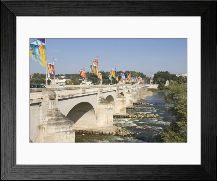 Framed Print : Pont Wilson, bridge crossing the Loire River, city of Tours, Indre-et-Loire Framed Print : Pont Wilson, bridge crossing the Loire River, city of Tours, Indre-et-Loire