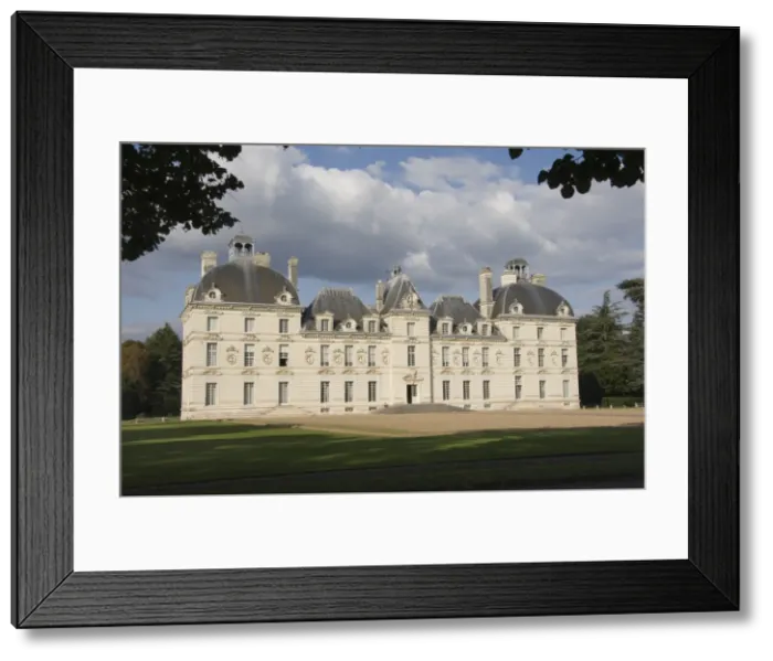 Framed Print : The 17th century Chateau de Cheverny, Loir-et-Cher, Loire Valley, France, Europe Framed Print : The 17th century Chateau de Cheverny, Loir-et-Cher, Loire Valley, France, Europe