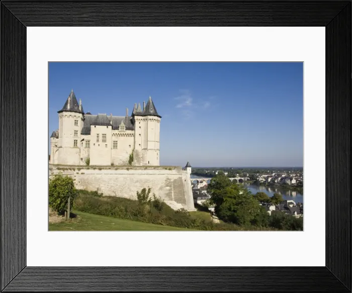 Framed Print : The Chateau de Saumur overlooking the River Loire and city, Maine-et-Loire Framed Print : The Chateau de Saumur overlooking the River Loire and city, Maine-et-Loire