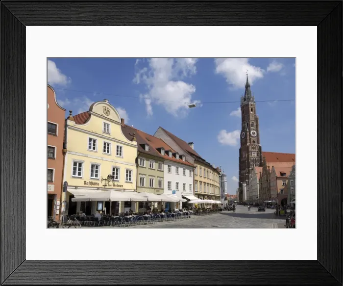 Framed Print : View looking towards the Basilica St. Martin, Altstadt, Landshut, Bavaria Framed Print : View looking towards the Basilica St. Martin, Altstadt, Landshut, Bavaria