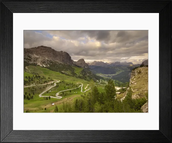 Framed Print : View from Passo di Gardena (Grodner Joch), Dolomites, Italy, Europe Framed Print : View from Passo di Gardena (Grodner Joch), Dolomites, Italy, Europe